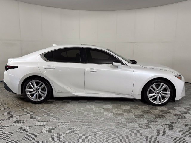 2023 Lexus IS 300 - Photo 9