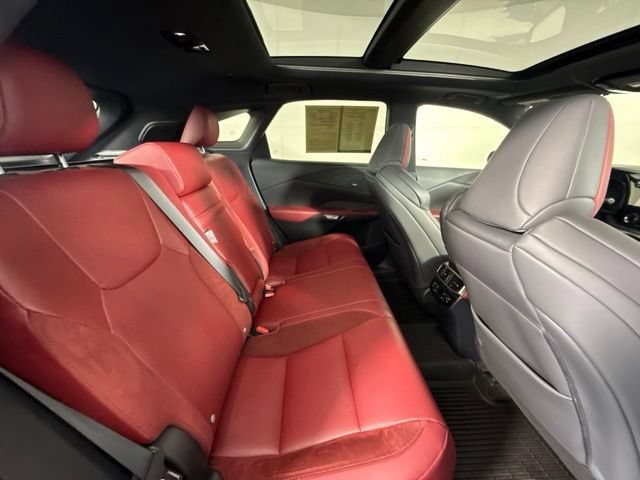 2023 Lexus RX Hybrid 500h - Photo 31