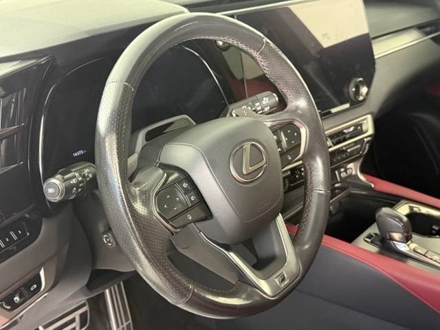2023 Lexus RX Hybrid 500h - Photo 19