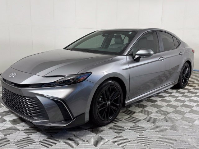 Used 2026 Toyota Camry SE Sedan
