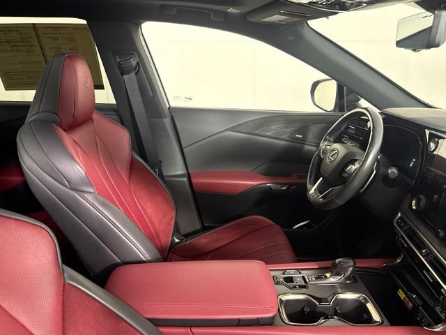 2023 Lexus RX Hybrid 500h - Photo 35