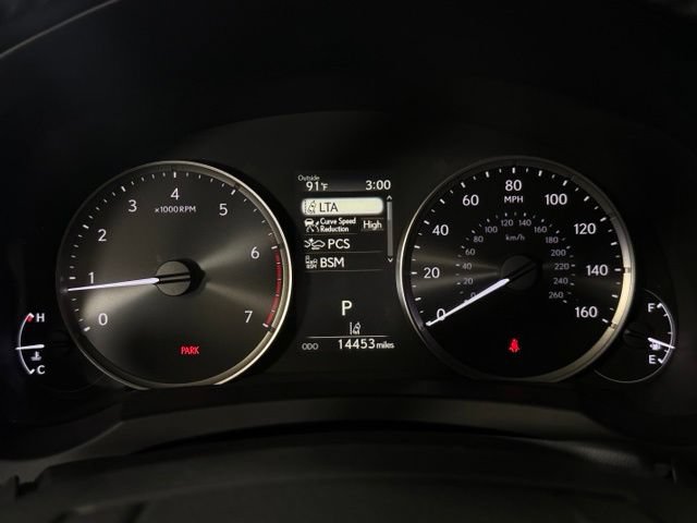 2025 Lexus IS 300 - Photo 25