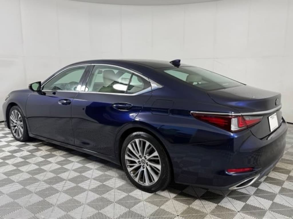Used 2020 Lexus ES 350 Sedan