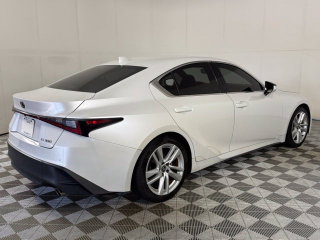 2023 Lexus IS 300 - Photo 8