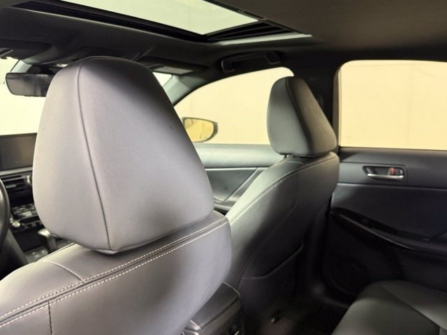 2023 Lexus IS 300 - Photo 24