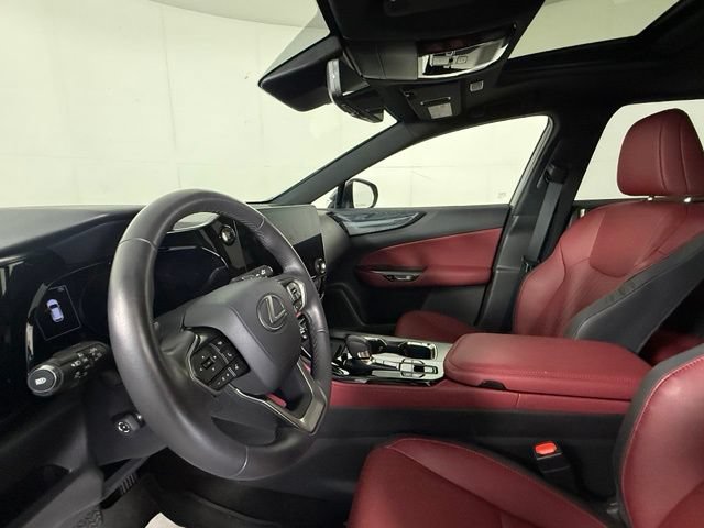 2023 Lexus NX 350 - Photo 17