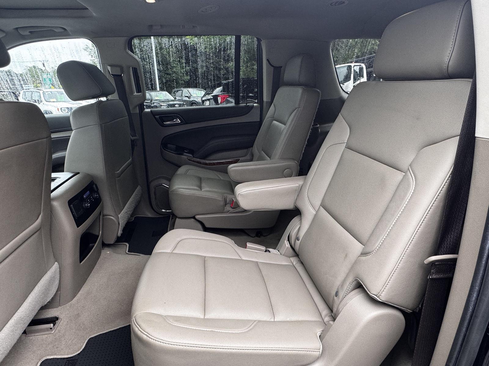 2020 Chevrolet Suburban Premier - Photo 13