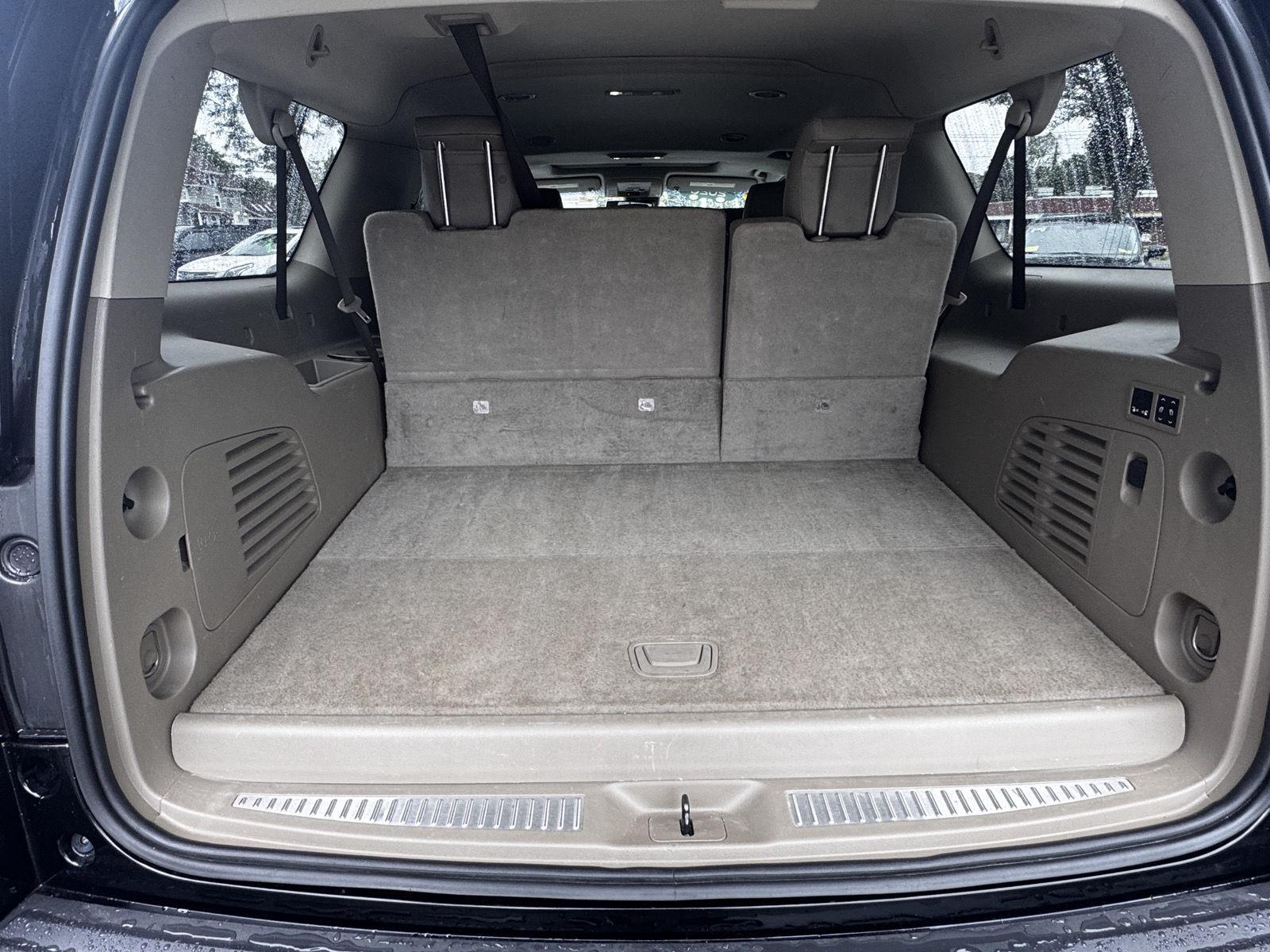2020 Chevrolet Suburban Premier - Photo 10