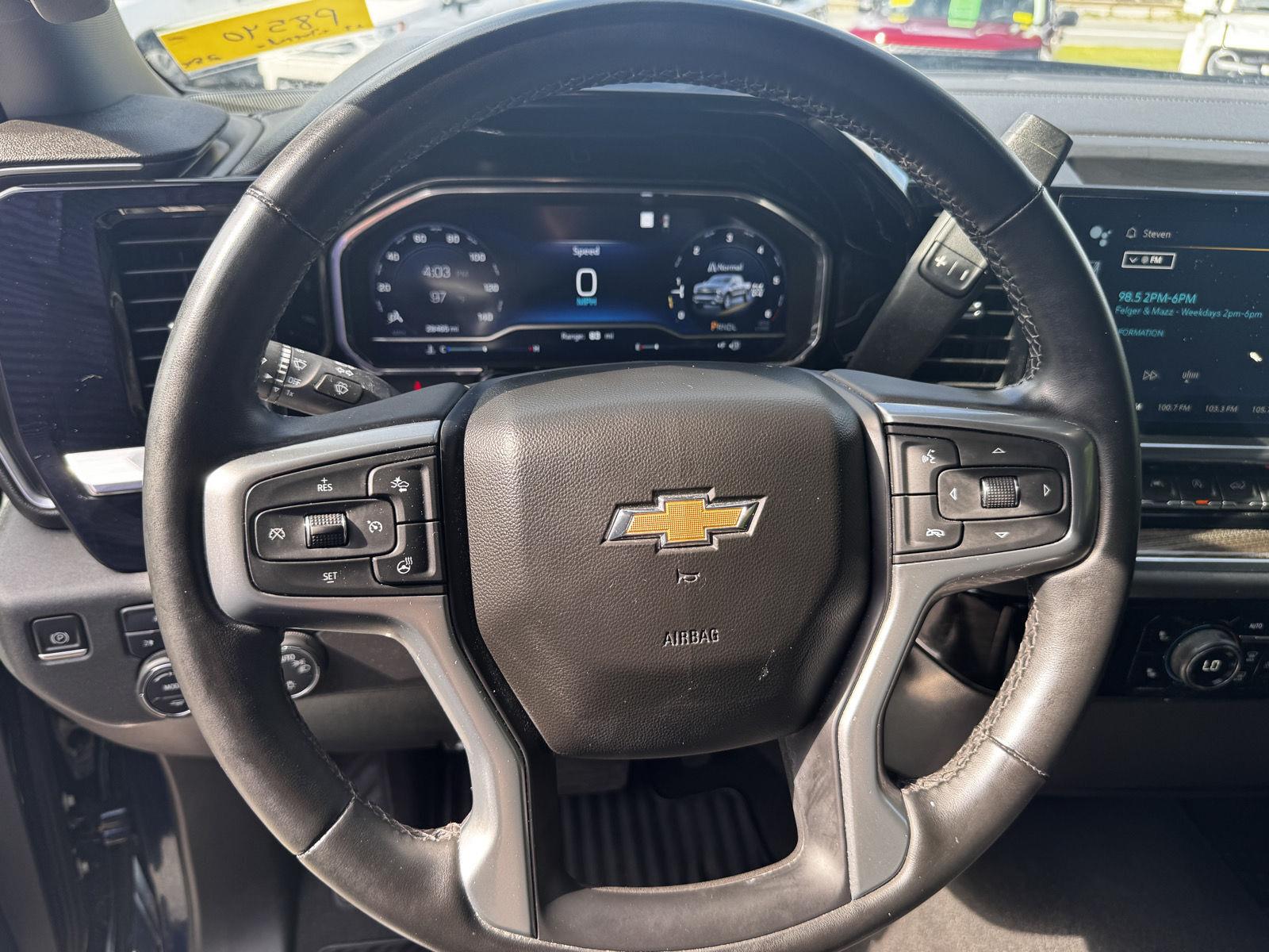 2023 Chevrolet Silverado 1500 LT - Photo 21