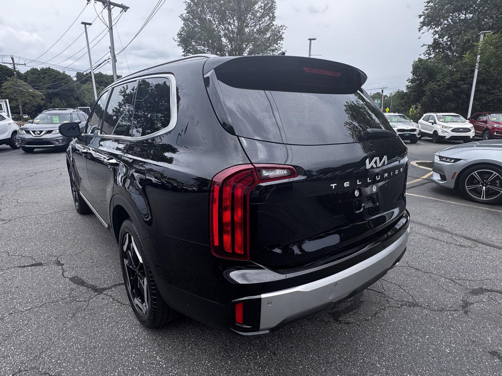 2023 Kia Telluride S - Photo 5