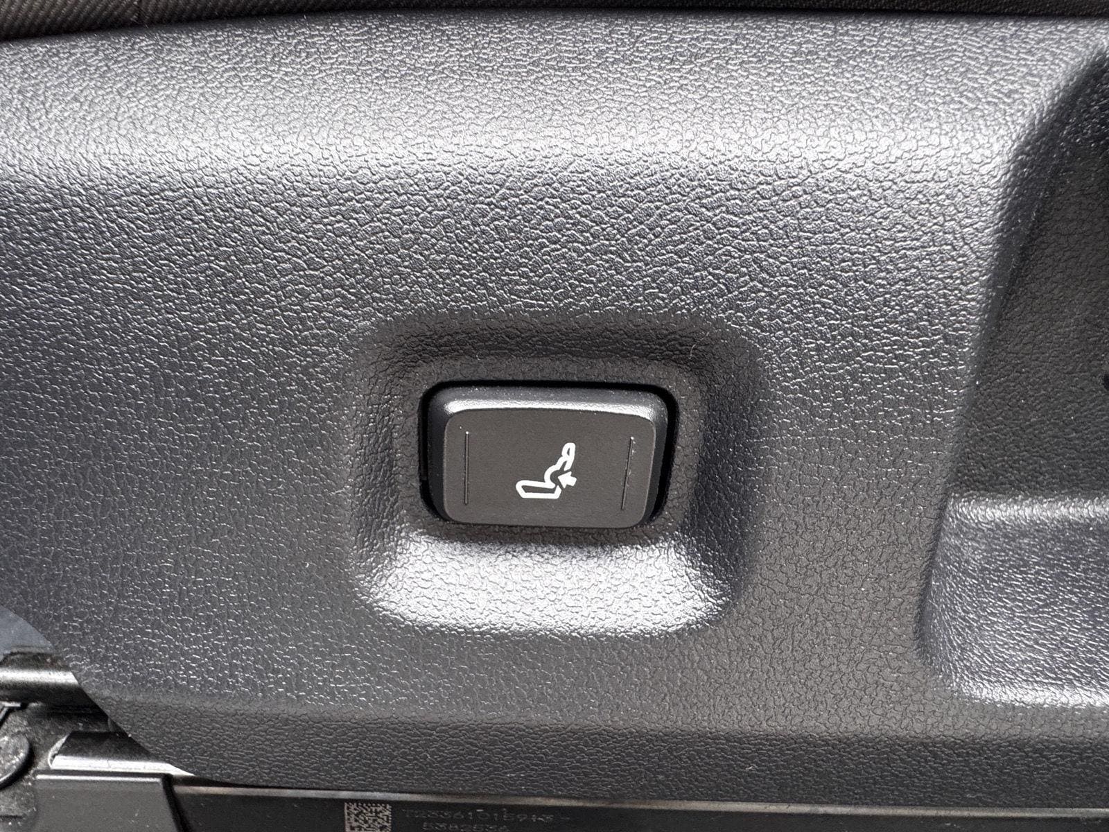 2024 Toyota Tacoma SR5 - Photo 16