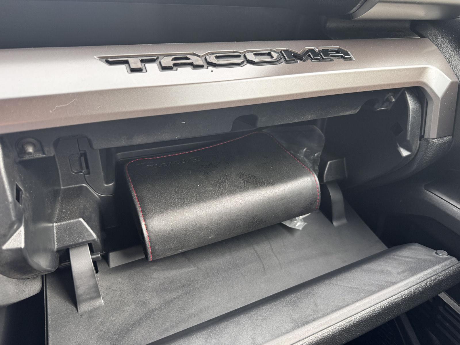 2024 Toyota Tacoma SR5 - Photo 33