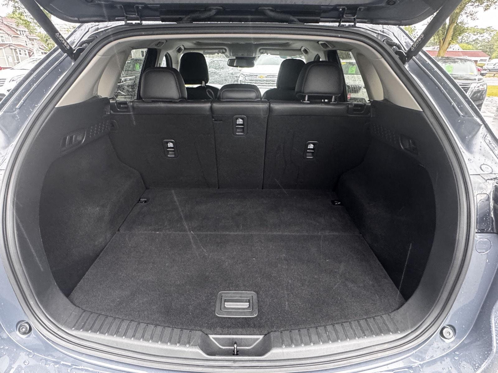 2025 Mazda CX-5 S Carbon Edition - Photo 8