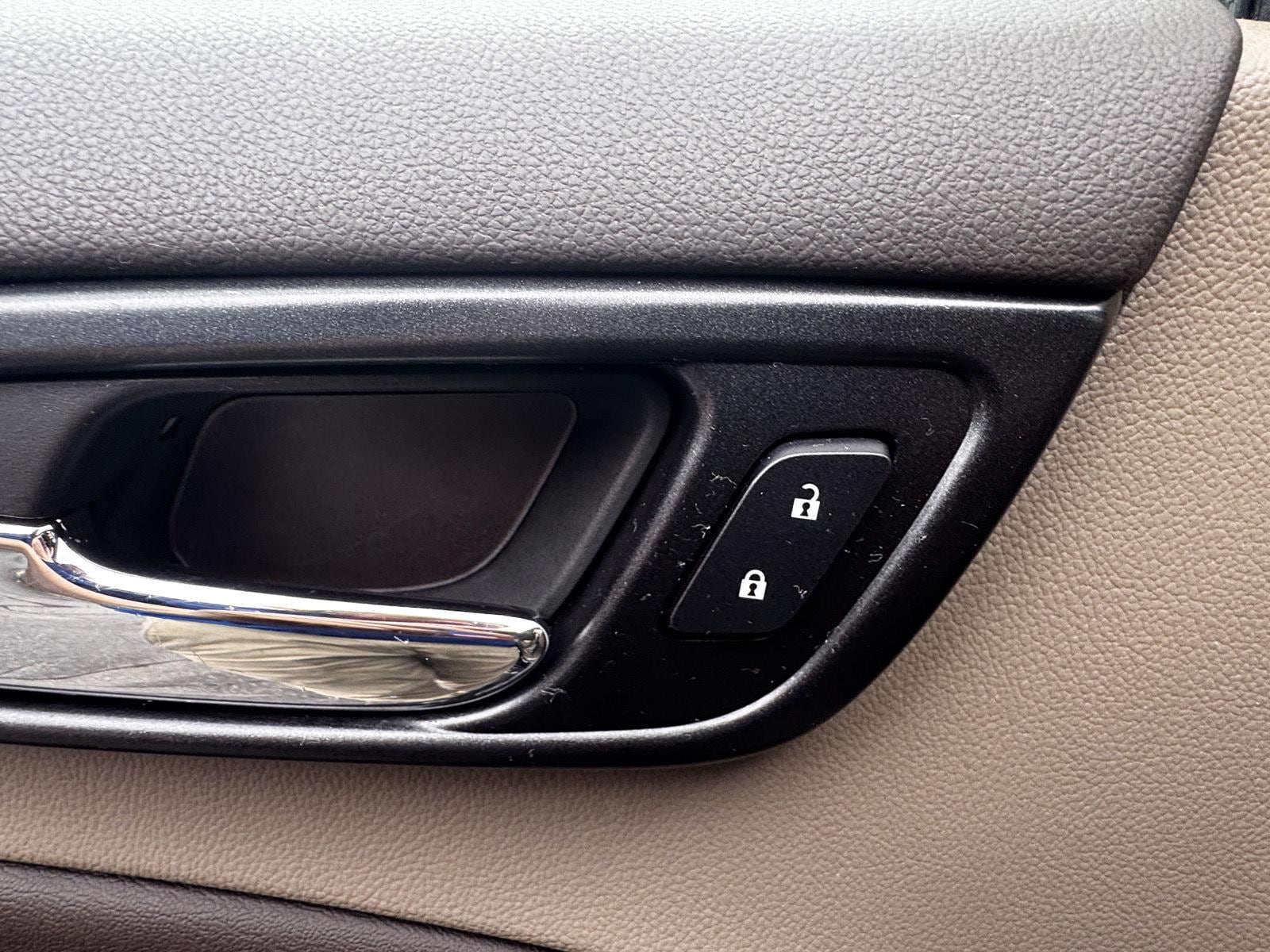 2020 Chevrolet Suburban Premier - Photo 16