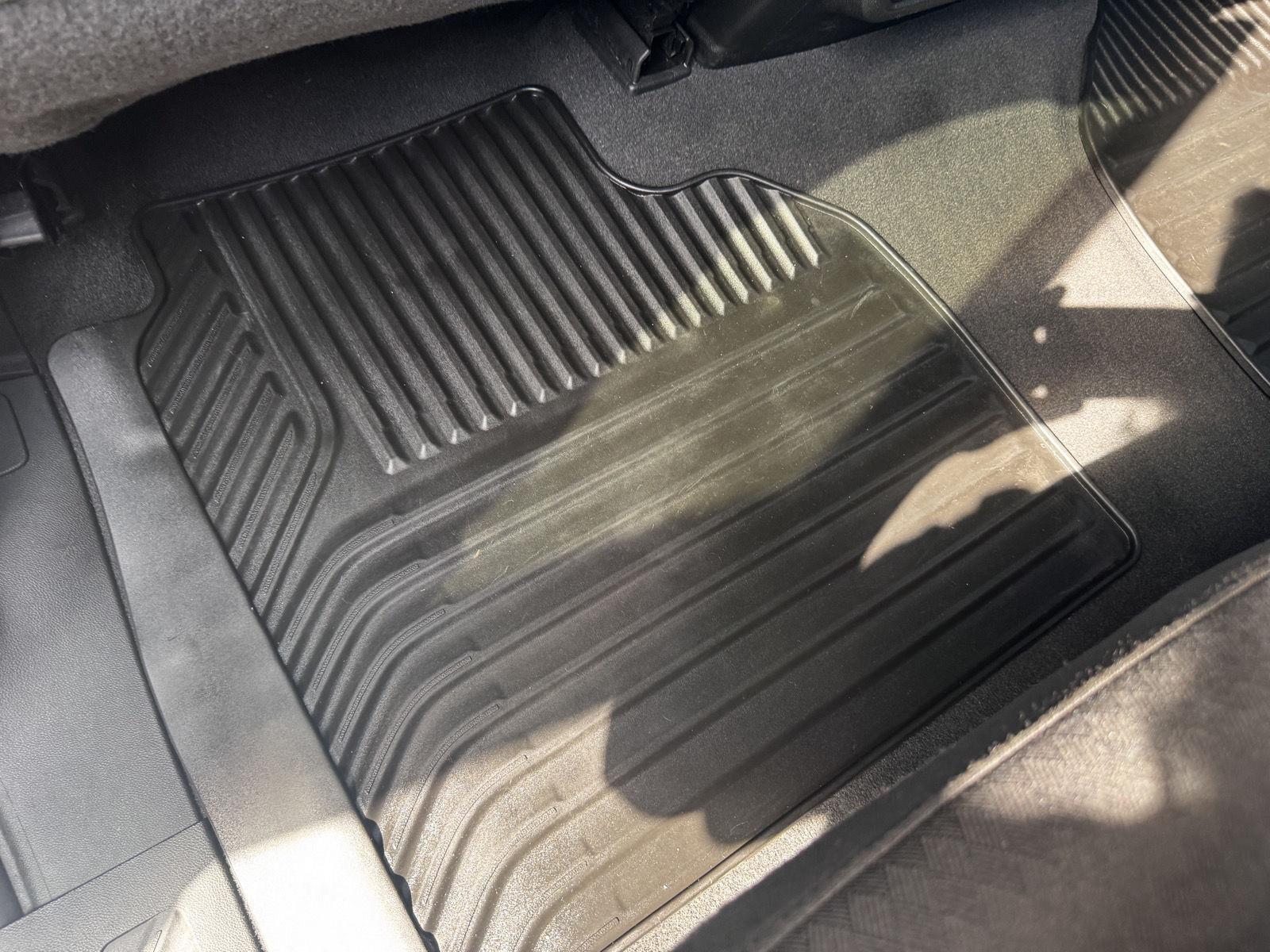 2023 Chevrolet Silverado 1500 LT - Photo 16