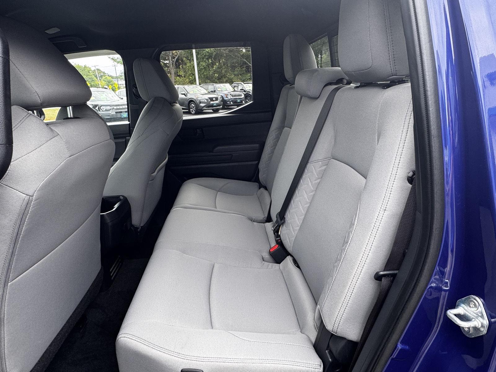 2024 Toyota Tacoma SR5 - Photo 13