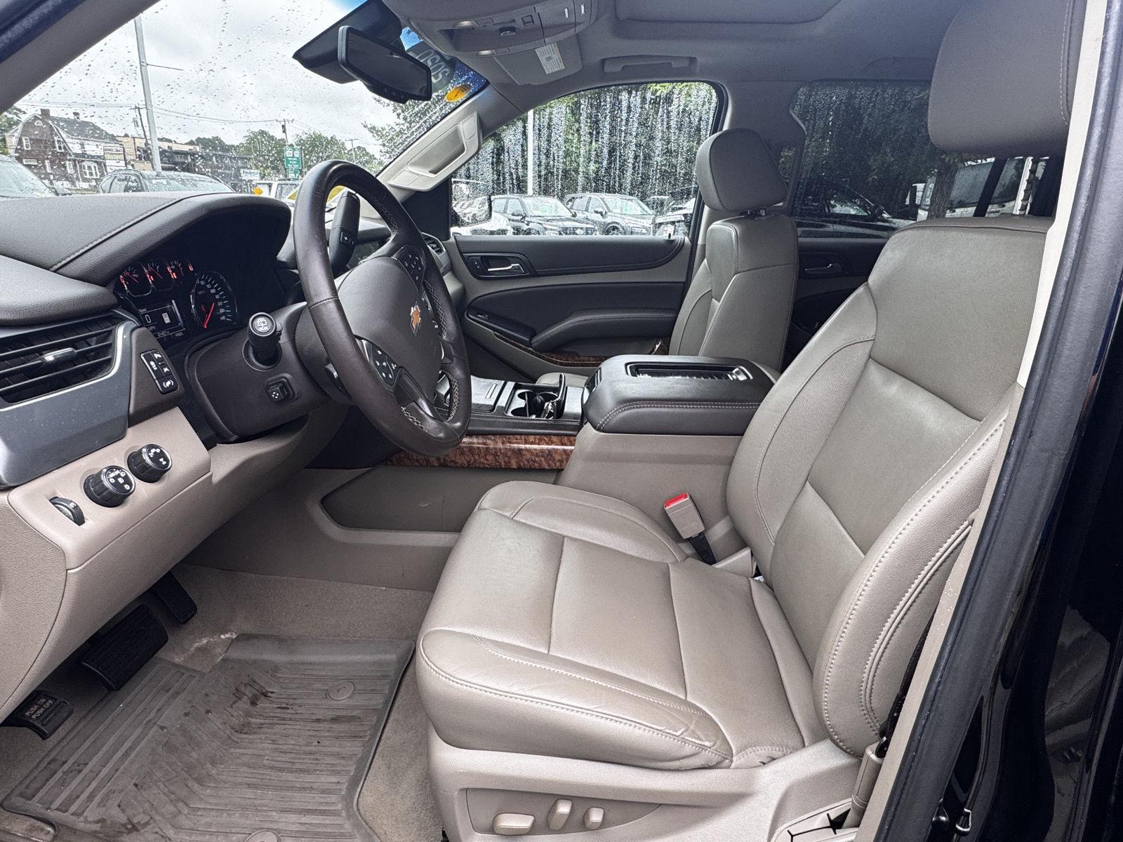 2020 Chevrolet Suburban Premier - Photo 12