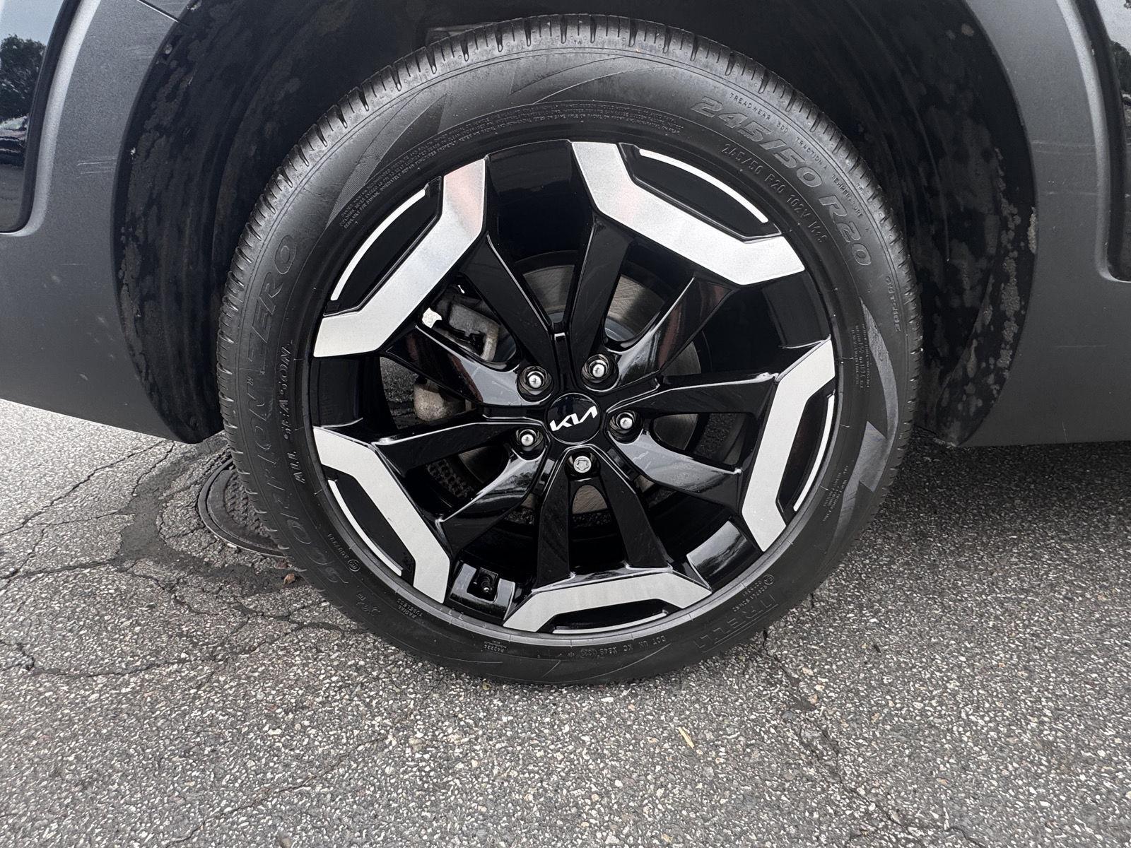 2023 Kia Telluride S - Photo 8