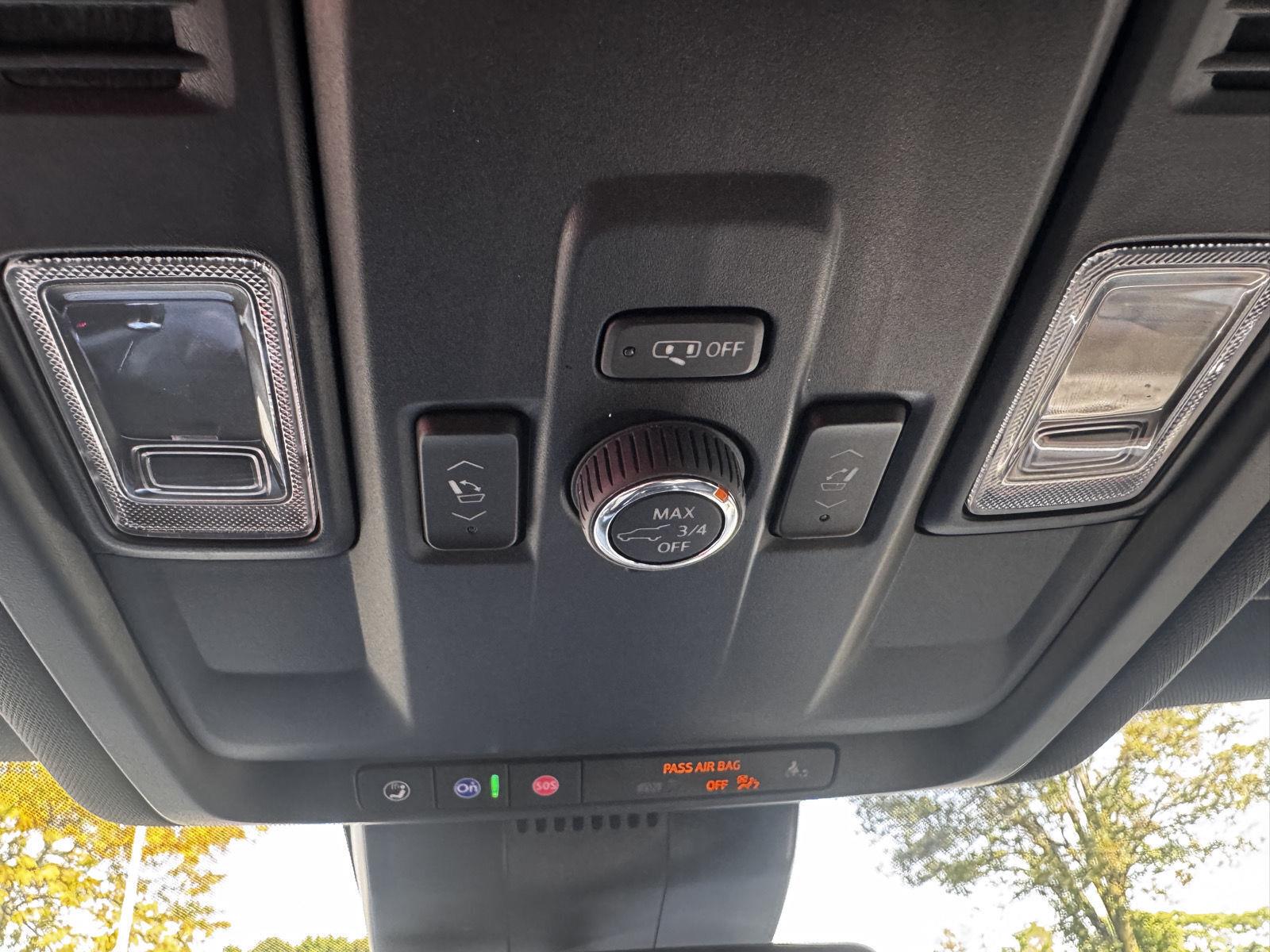2025 Chevrolet Suburban RST - Photo 31