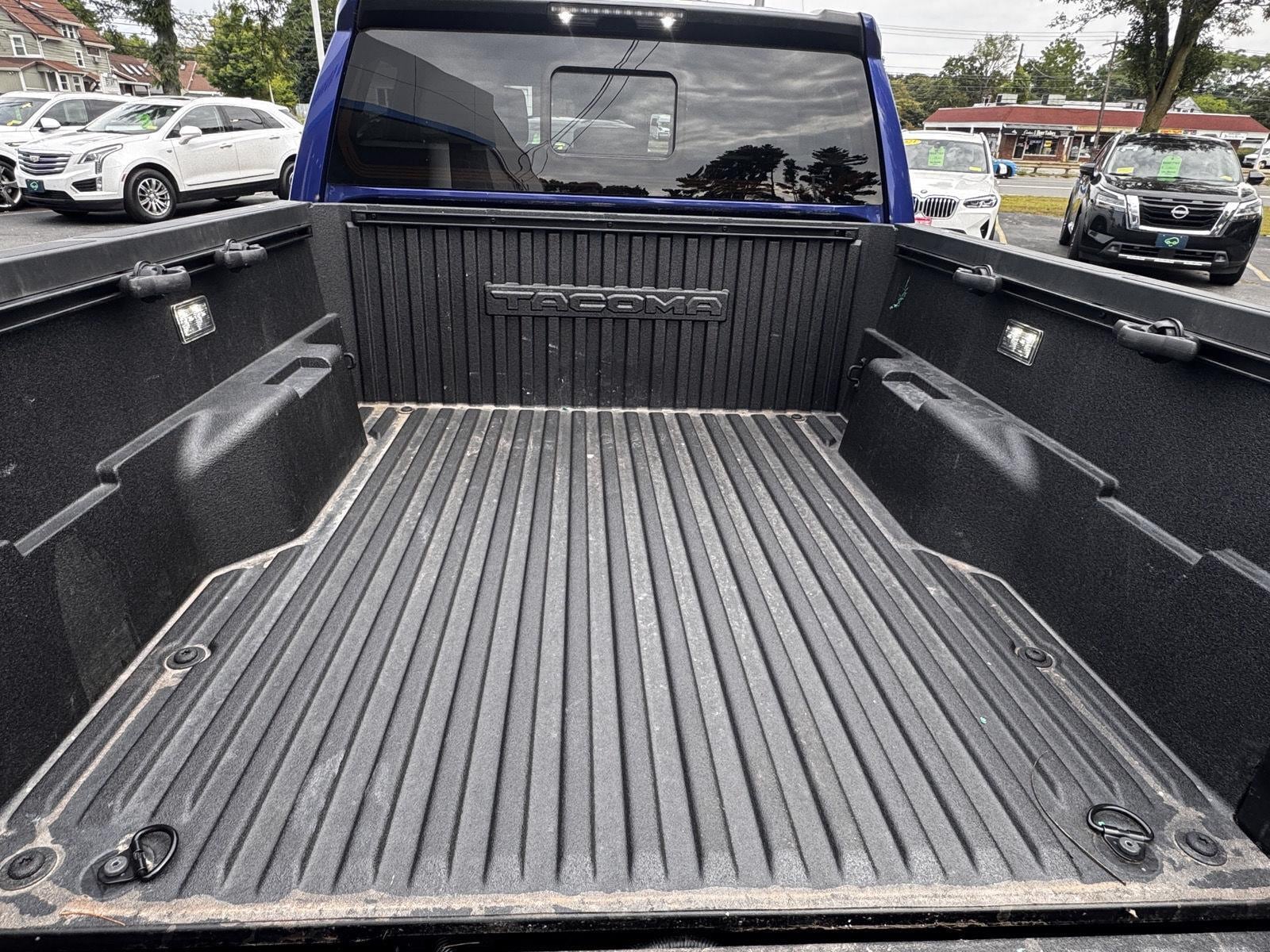 2024 Toyota Tacoma SR5 - Photo 9