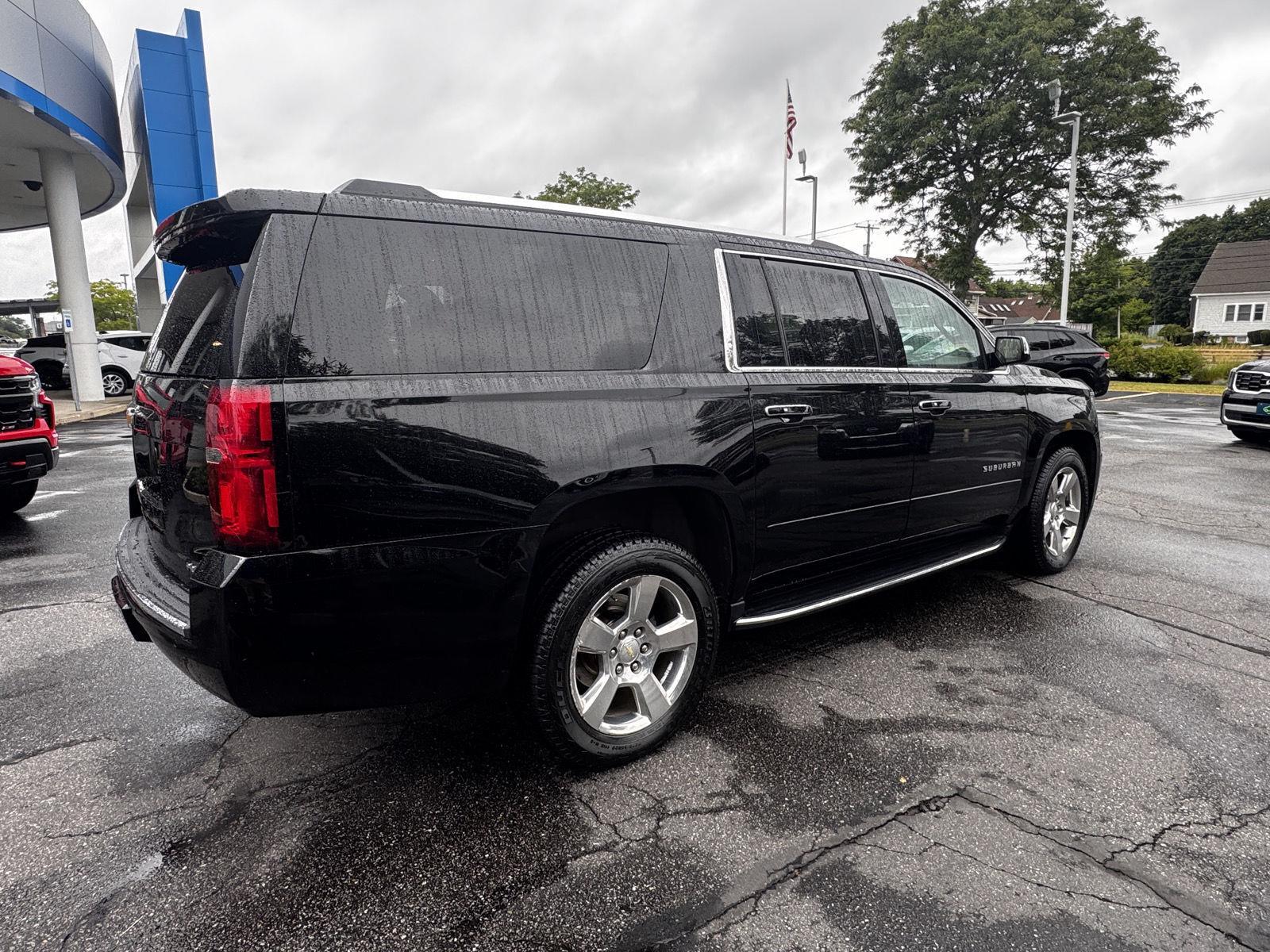 2020 Chevrolet Suburban Premier - Photo 7