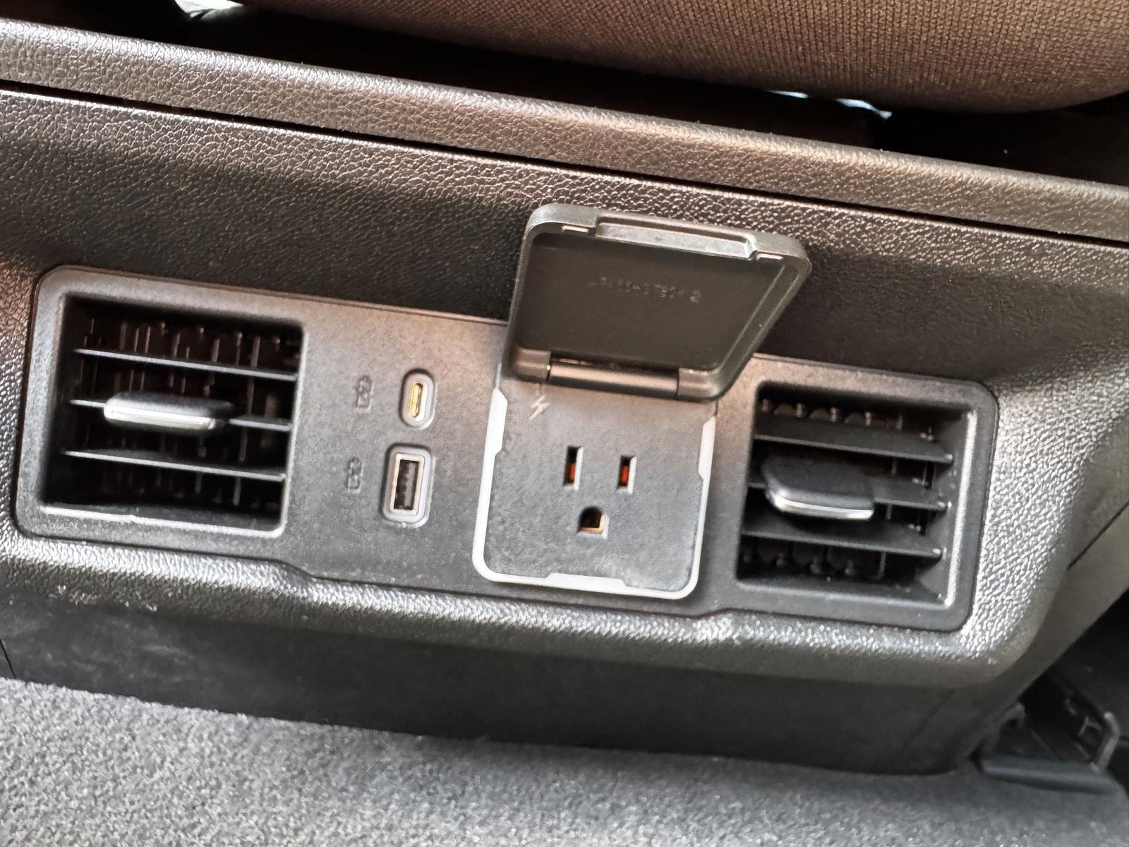 2023 Chevrolet Silverado 1500 LT - Photo 15