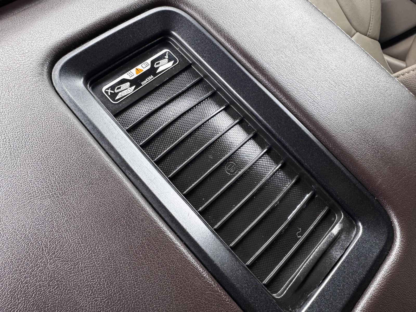 2020 Chevrolet Suburban Premier - Photo 37