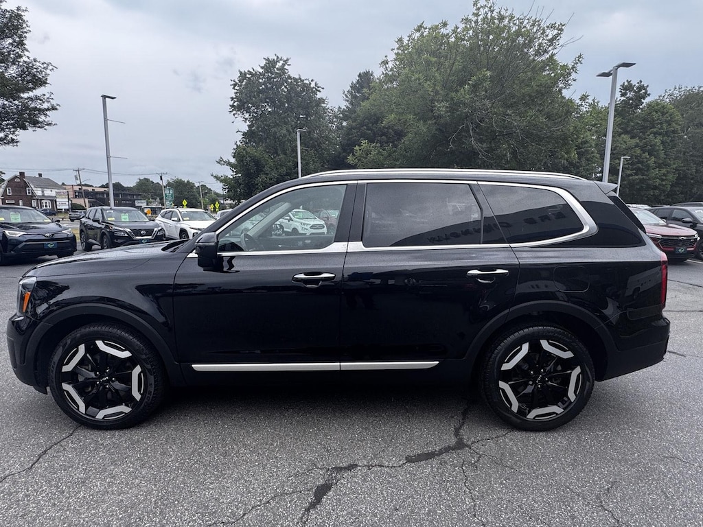 Used 2023 Kia Telluride S SUV