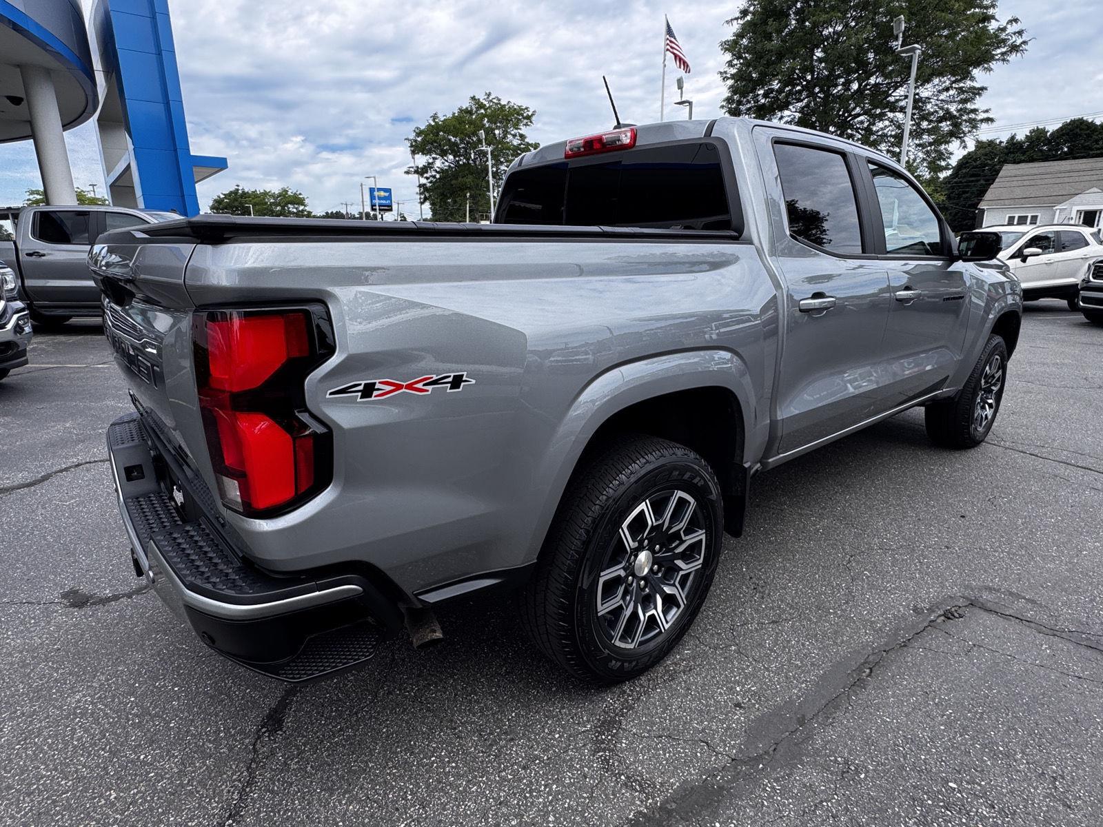 2024 Chevrolet Colorado LT - Photo 7