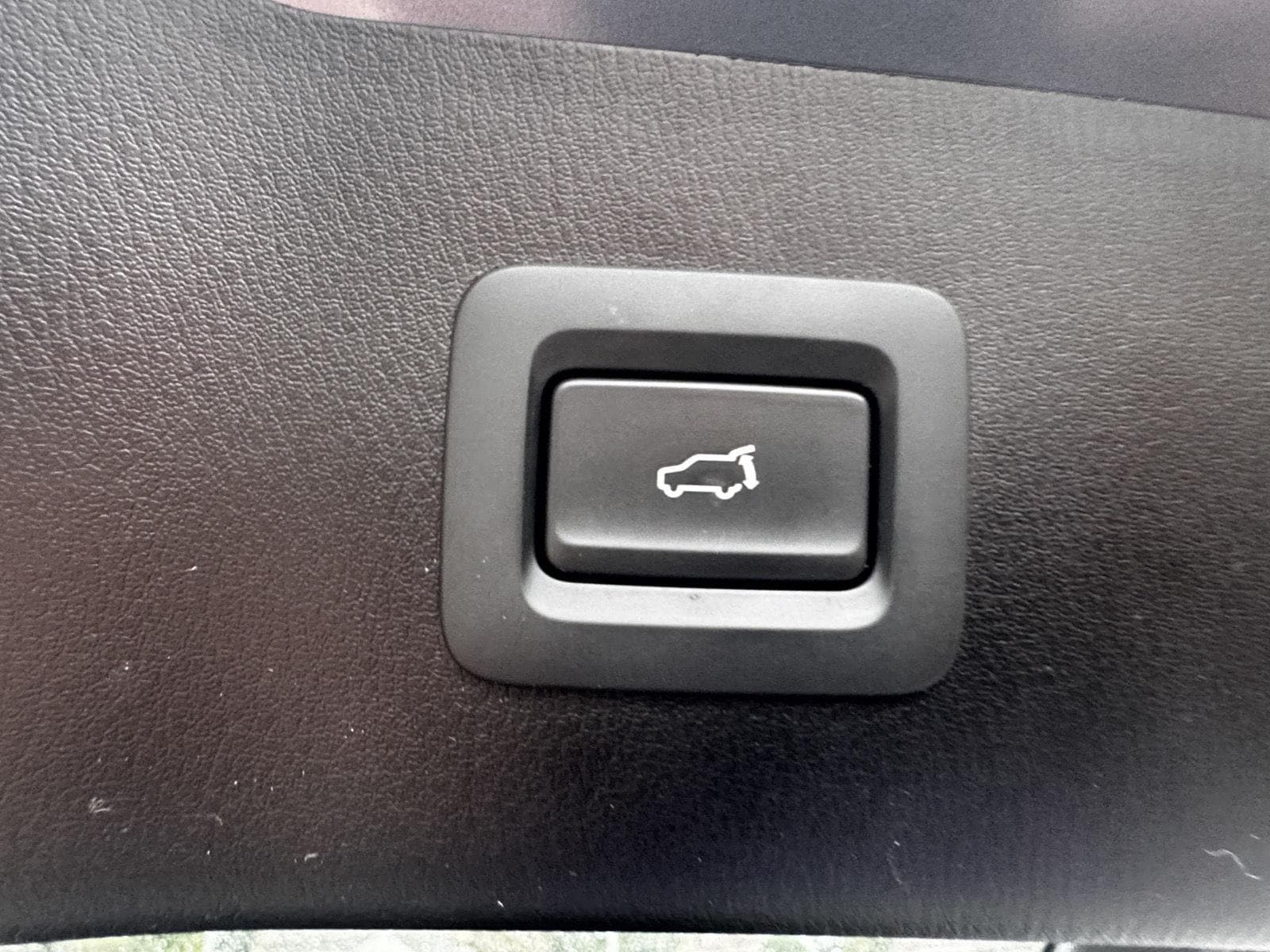 2025 Mazda CX-5 S Carbon Edition - Photo 10