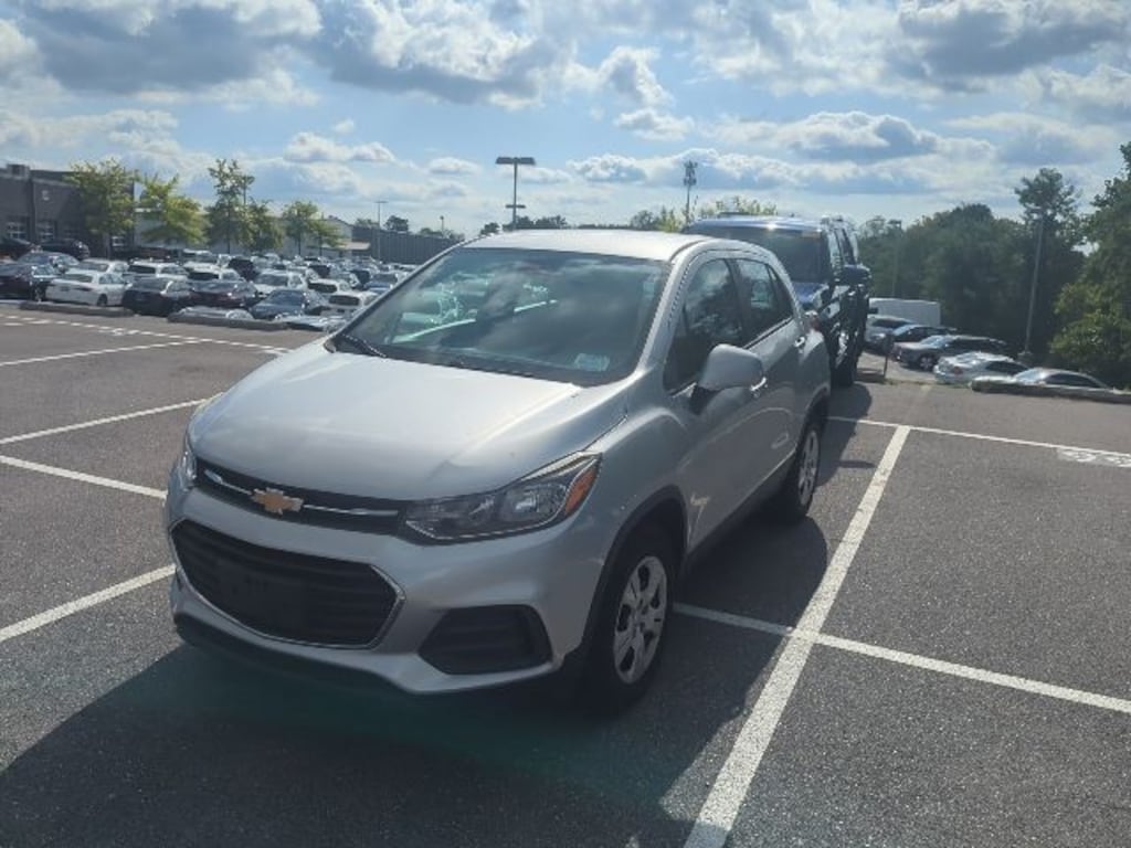 Used 2018 Chevrolet Trax LS SUV