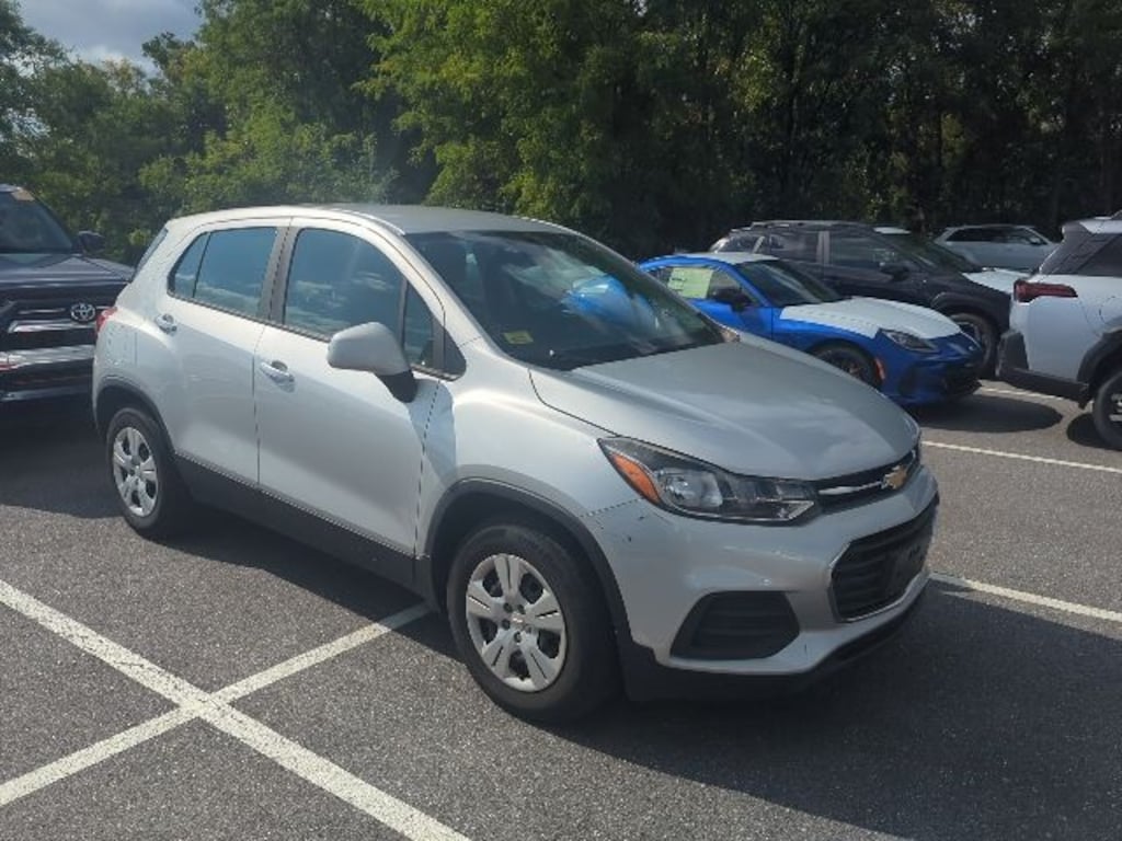 Used 2018 Chevrolet Trax LS SUV