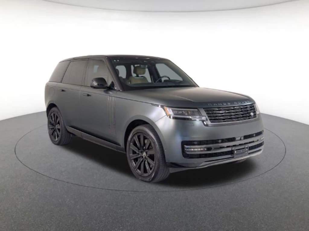 Used 2025 Land Rover Range Rover P550e SE SUV