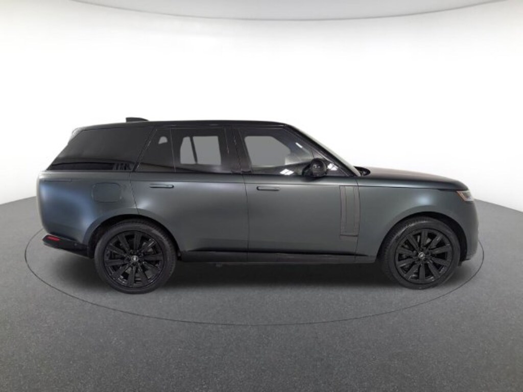 Used 2025 Land Rover Range Rover P550e SE SUV