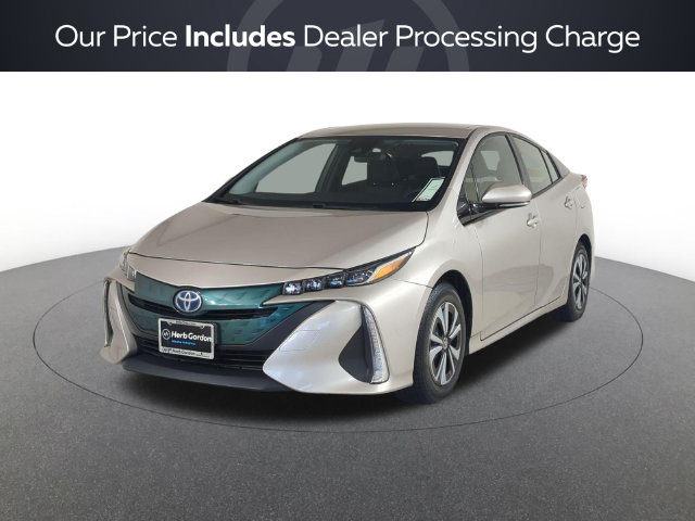  Toyota Prius Prime