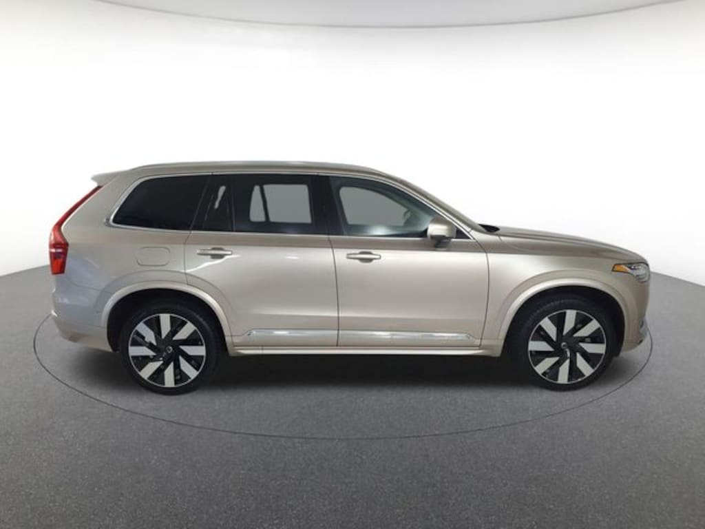 Certified 2024 Volvo XC90 Recharge Plug-In Hybrid Ultimate SUV