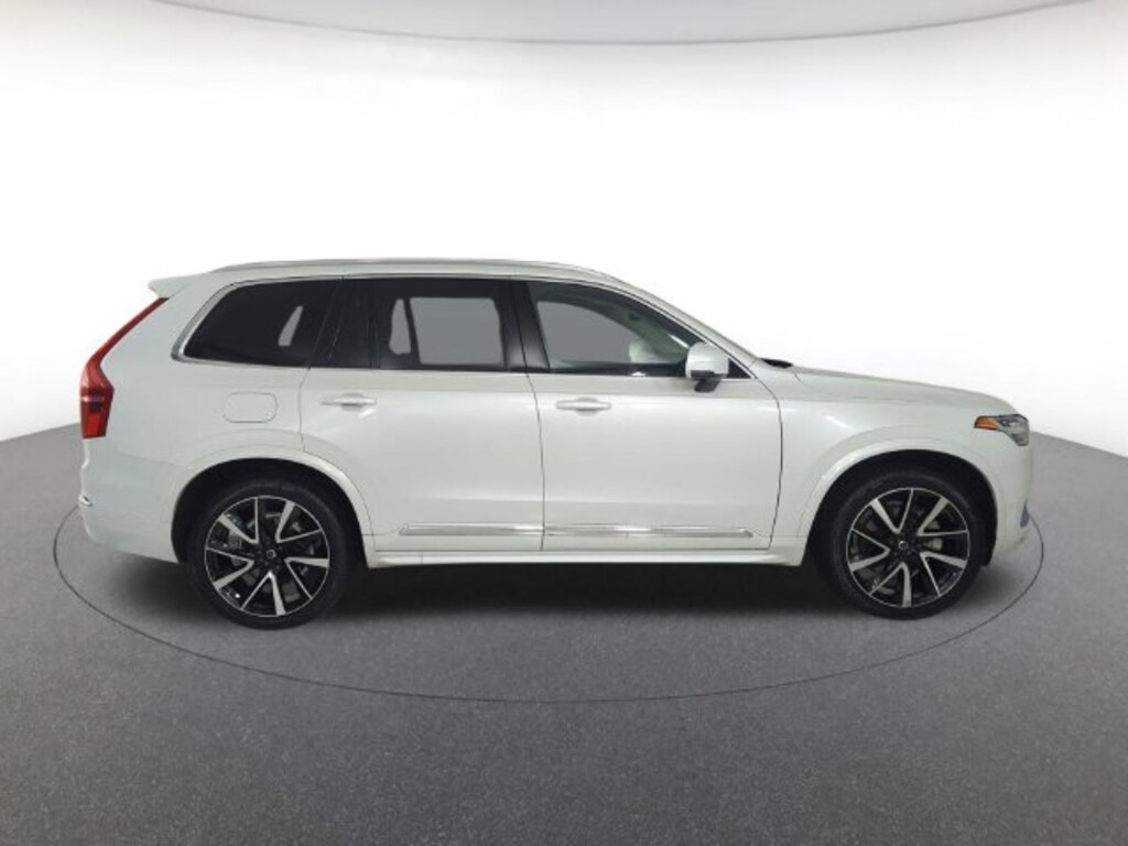 Certified 2024 Volvo XC90 B6 Ultimate Bright 6-Seater SUV