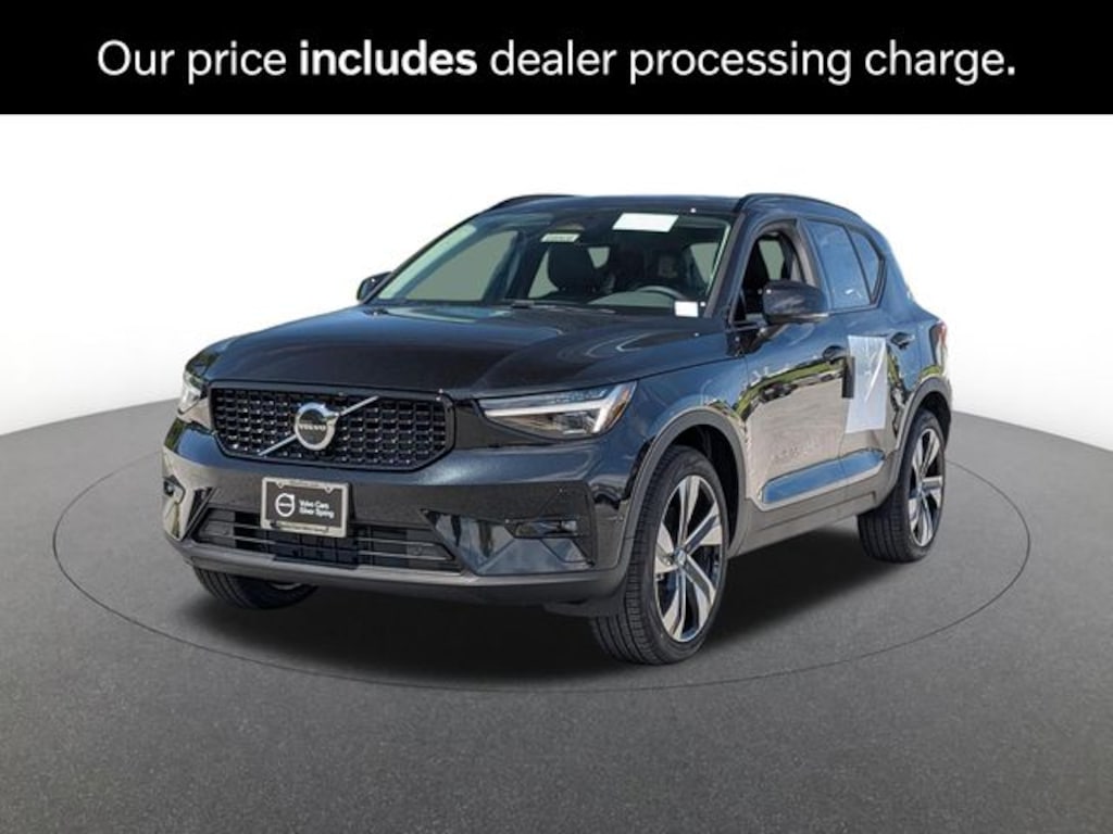 New 2026 Volvo XC40 B5 Ultra SUV