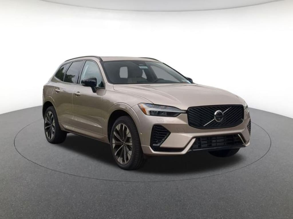 New 2026 Volvo XC60 plug-in hybrid T8 Plus SUV
