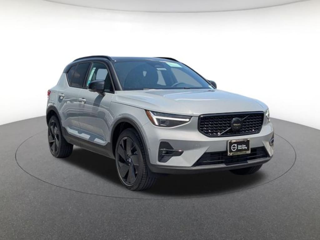 New 2026 Volvo XC40 B5 Ultra Black Edition SUV