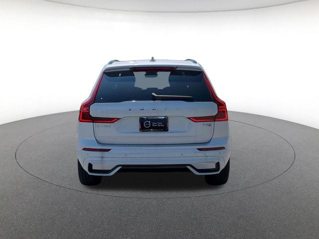 2026 Volvo XC60 Plus - Photo 6