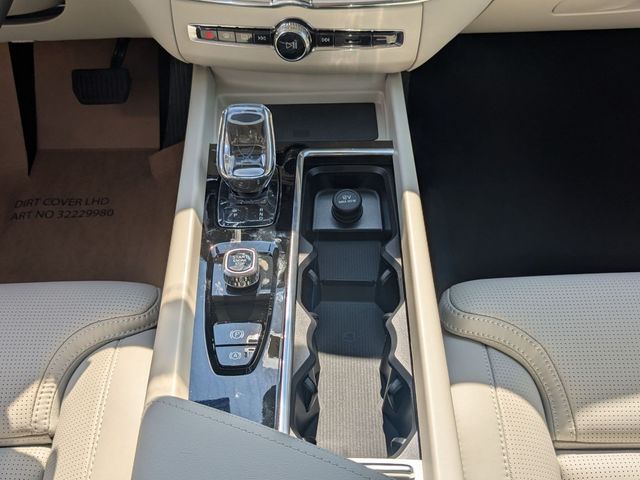 2026 Volvo XC60 Ultra - Photo 10