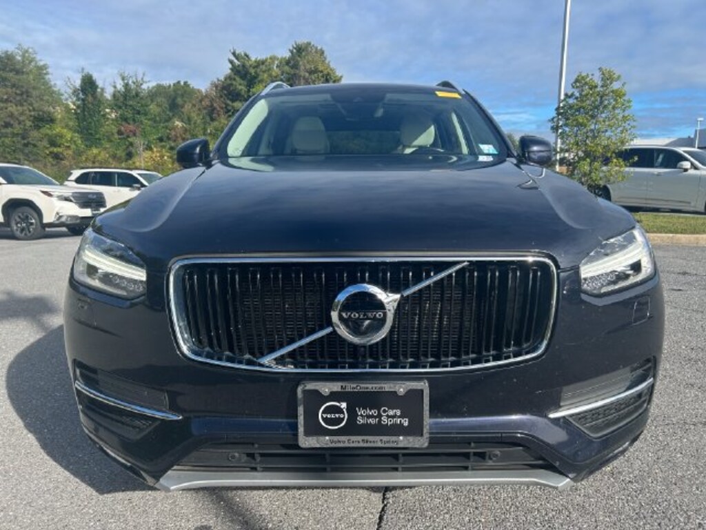 Used 2017 Volvo XC90 T6 AWD Momentum SUV
