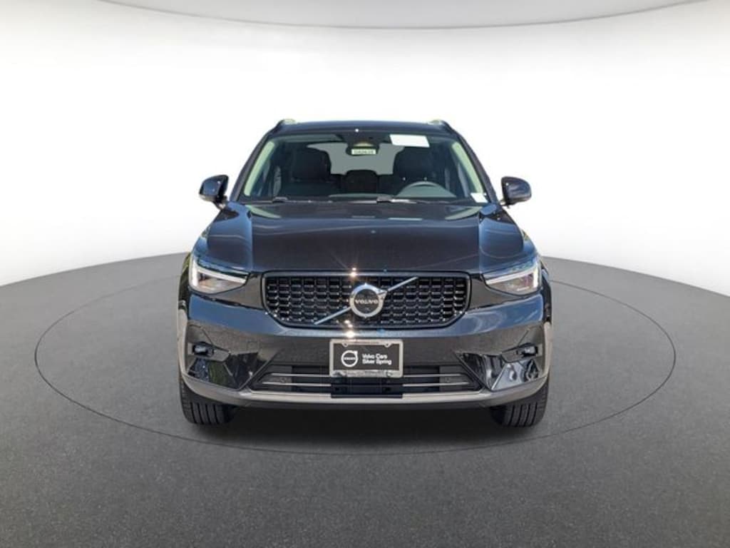 New 2026 Volvo XC40 B5 Ultra SUV