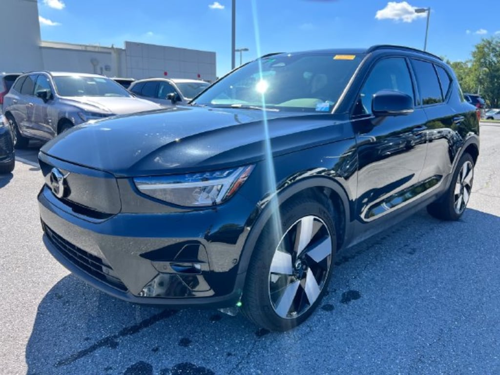 Certified 2023 Volvo XC40 Recharge Pure Electric Plus SUV