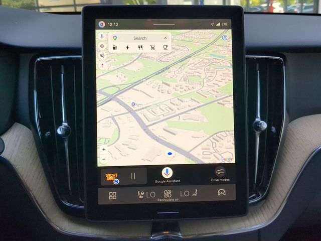 2026 Volvo XC60 Plus - Photo 10