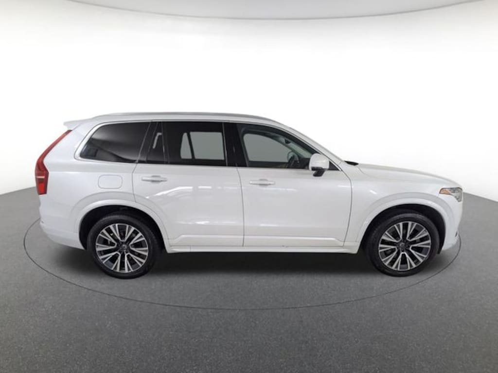 Used 2022 Volvo XC90 T6 AWD Momentum 7 Seater SUV