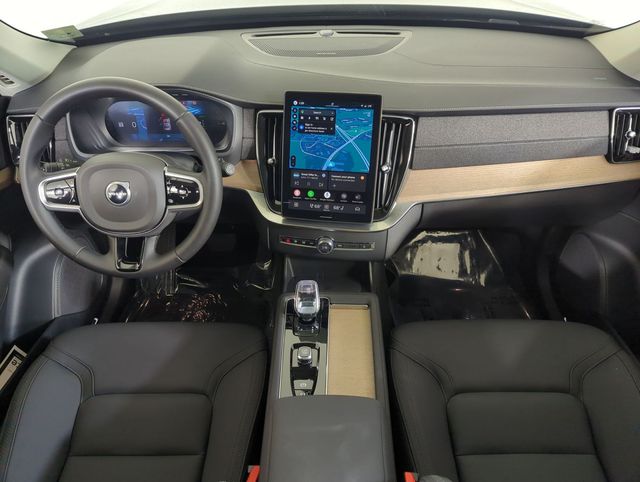 2026 Volvo XC90 Plus - Photo 13