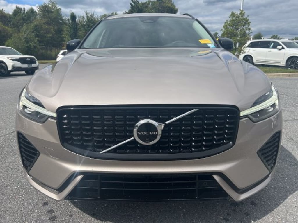 Used 2024 Volvo XC60 Recharge Plug-In Hybrid T8 Plus Dark Theme SUV