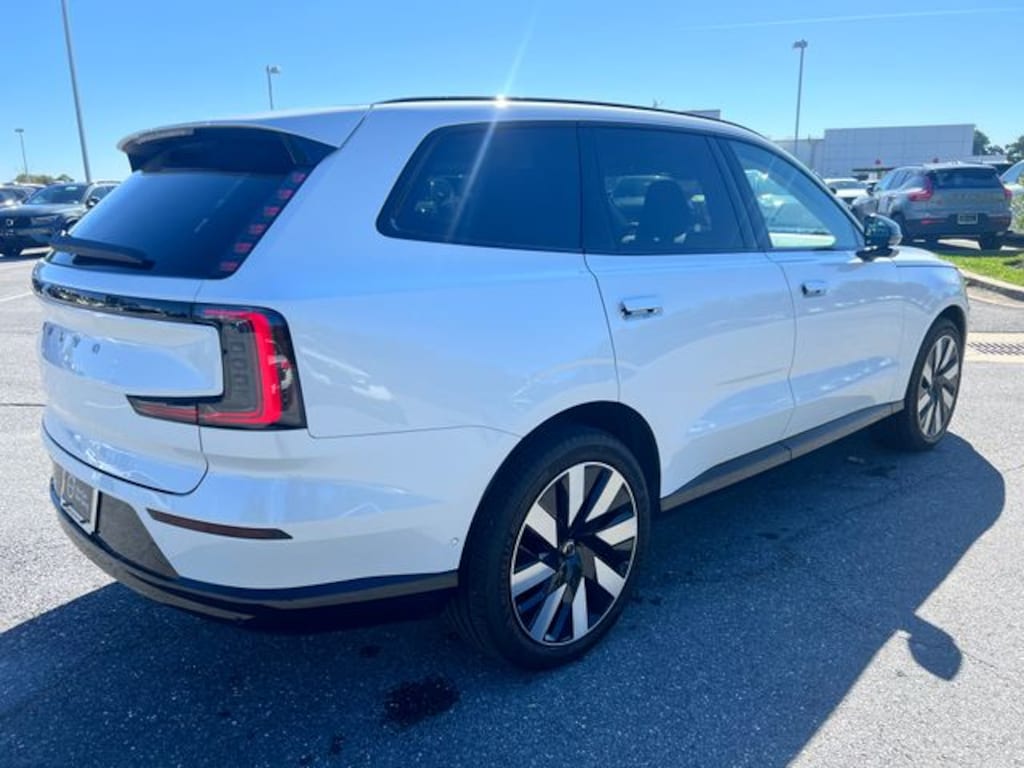 Certified 2025 Volvo EX90 Twin Motor Plus 7-Seater SUV
